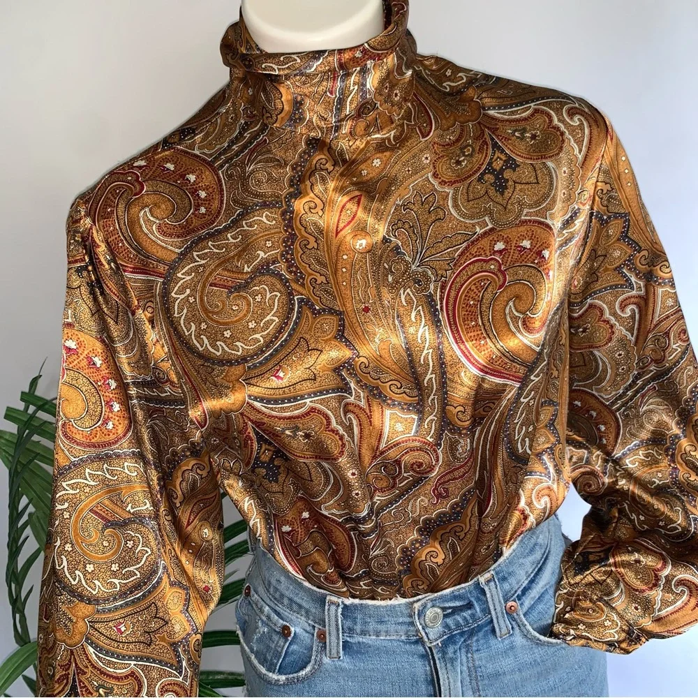 v i n t a g e :: Flowy High Neck Paisley Satin Blouse - Picture 10 of 11